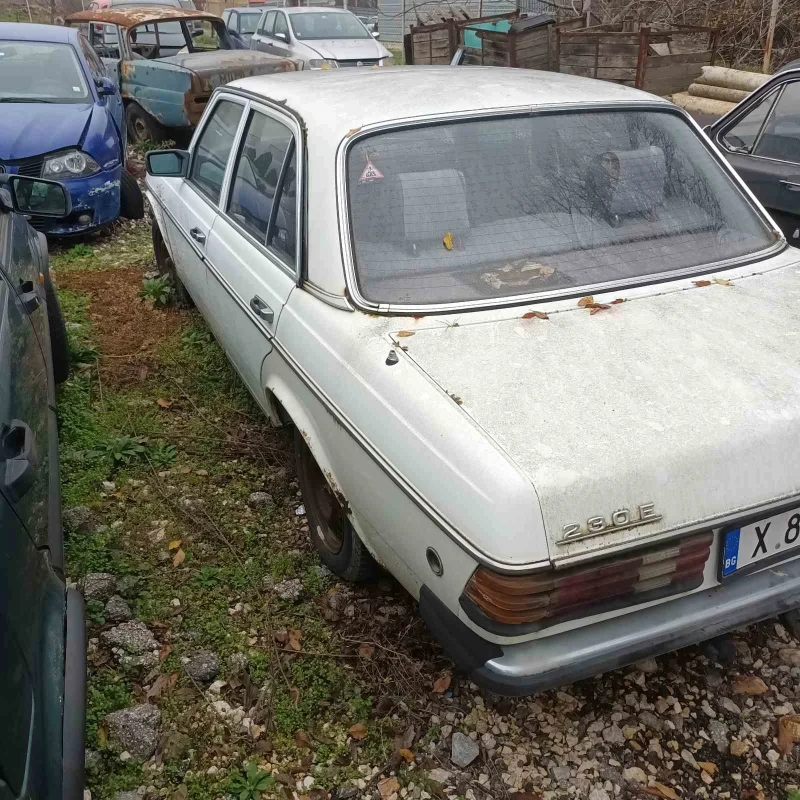 Mercedes-Benz 123 230E, снимка 3 - Автомобили и джипове - 52873978