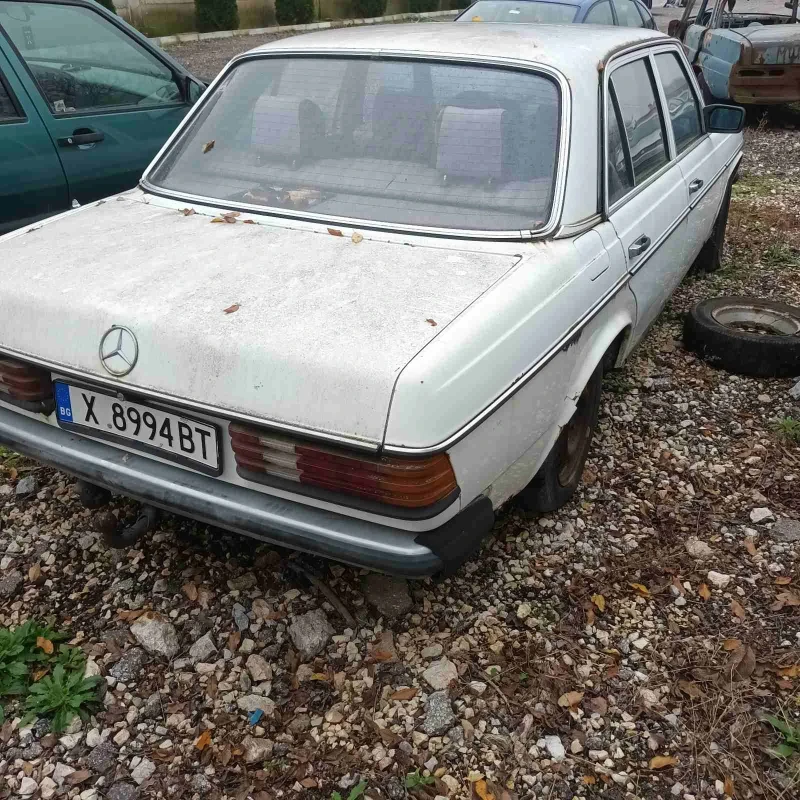 Mercedes-Benz 123 230E, снимка 5 - Автомобили и джипове - 52873978