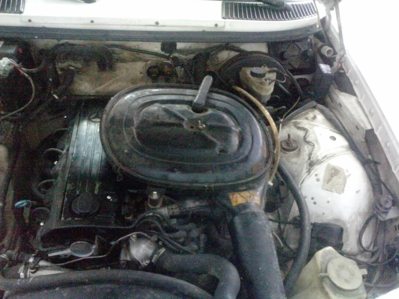 Mercedes-Benz 123 230E, снимка 9 - Автомобили и джипове - 52873978