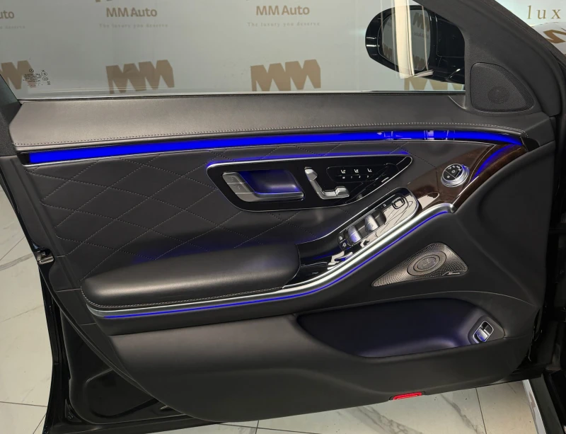 Mercedes-Benz S 500 L 4Matic AMG* TV* HuD* Exclusive* Burm, снимка 6 - Автомобили и джипове - 53174540