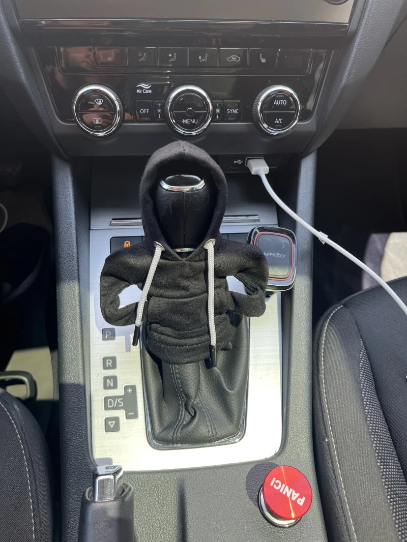 Skoda Octavia АВТОМАТ/КЛИМАТРОНИК/ПАНОРАМА - 30000 лв. - 59932744 | Car24.bg