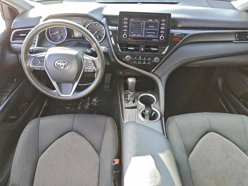 Toyota Camry LE - изображение 8