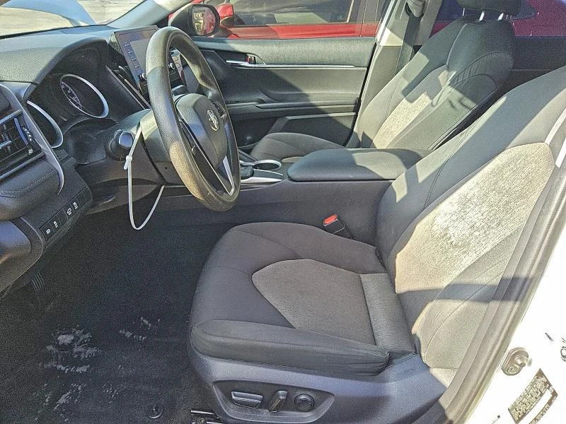 Toyota Camry LE - изображение 7