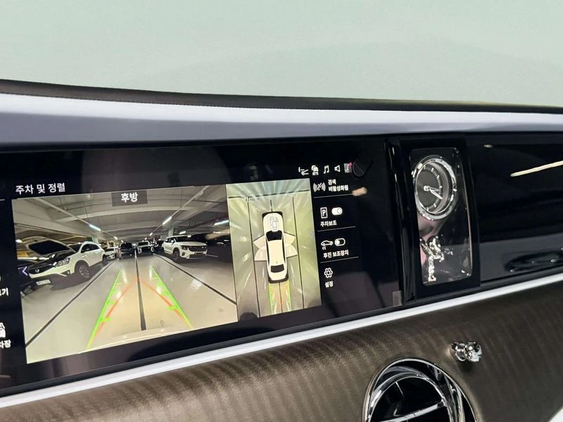 Rolls-Royce Ghost 6.8 Automatic КРАЙНА ЦЕНА: 394389 EUR, снимка 17 - Автомобили и джипове - 55966814