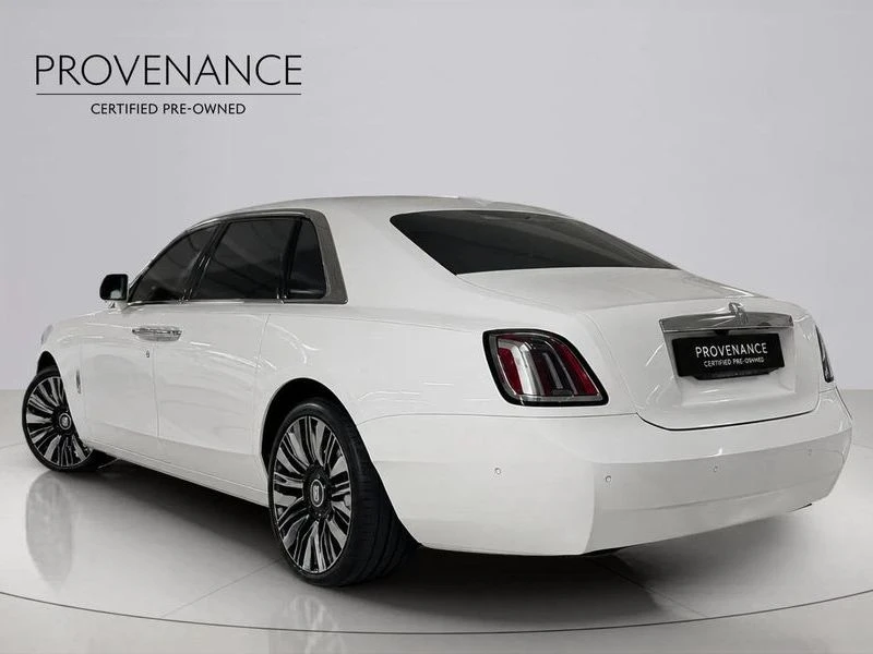 Rolls-Royce Ghost 6.8 Automatic КРАЙНА ЦЕНА: 394389 EUR, снимка 8 - Автомобили и джипове - 55966814