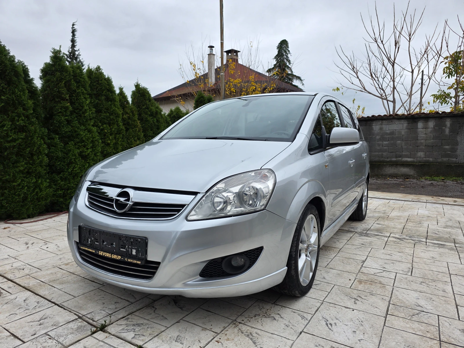 Opel Zafira 1.7 CTDI COSMO, снимка 1