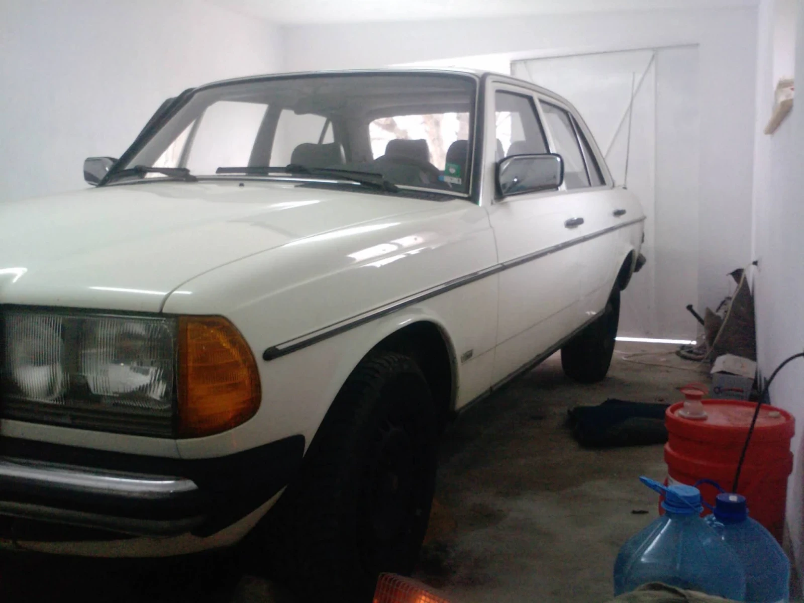 Mercedes-Benz 123 230E, снимка 1