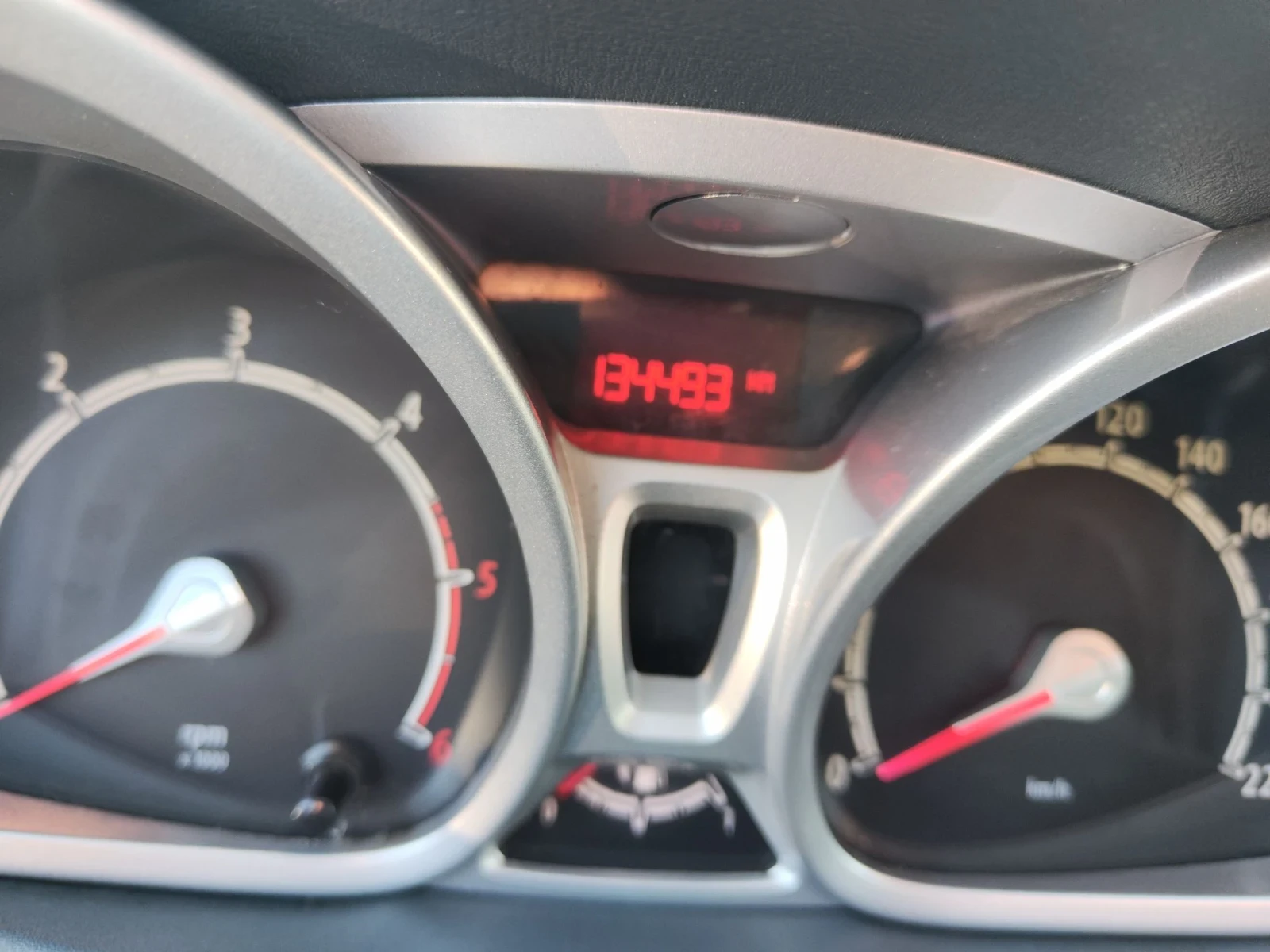 Ford Fiesta 1.4D 68k.s. klimatronic | Mobile.bg — изображение 11