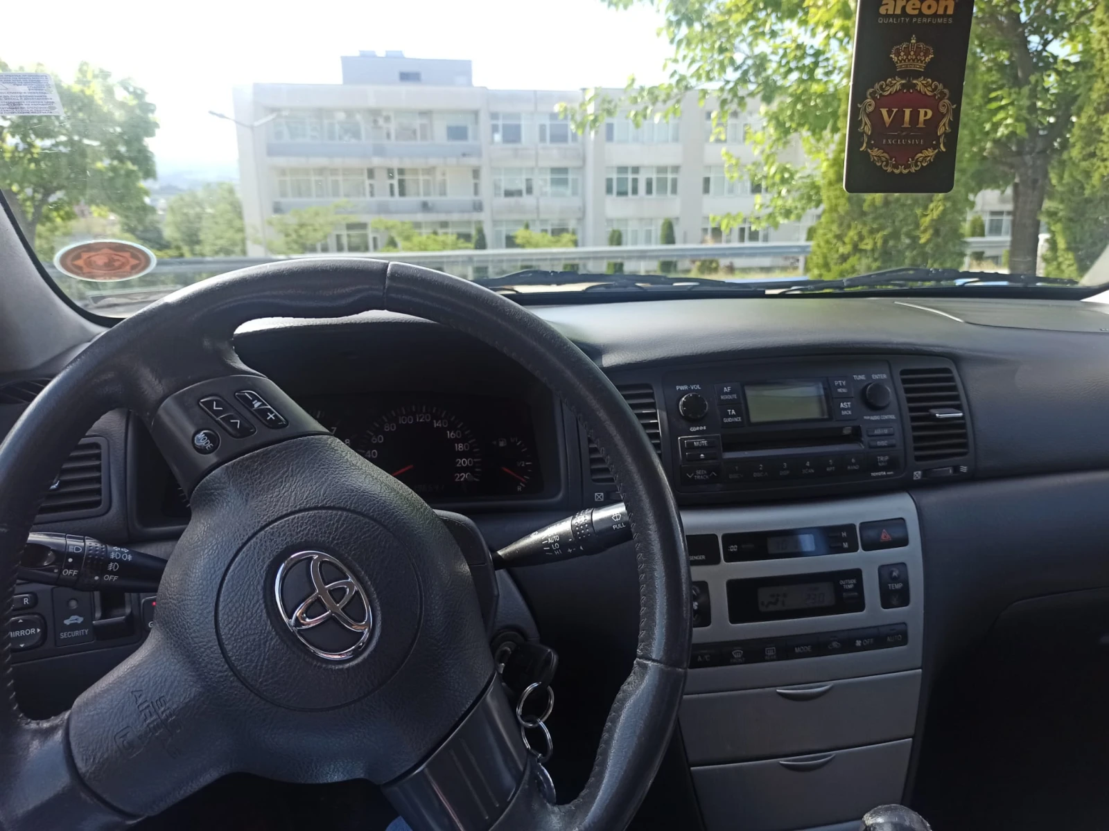 Toyota Corolla  - изображение 7