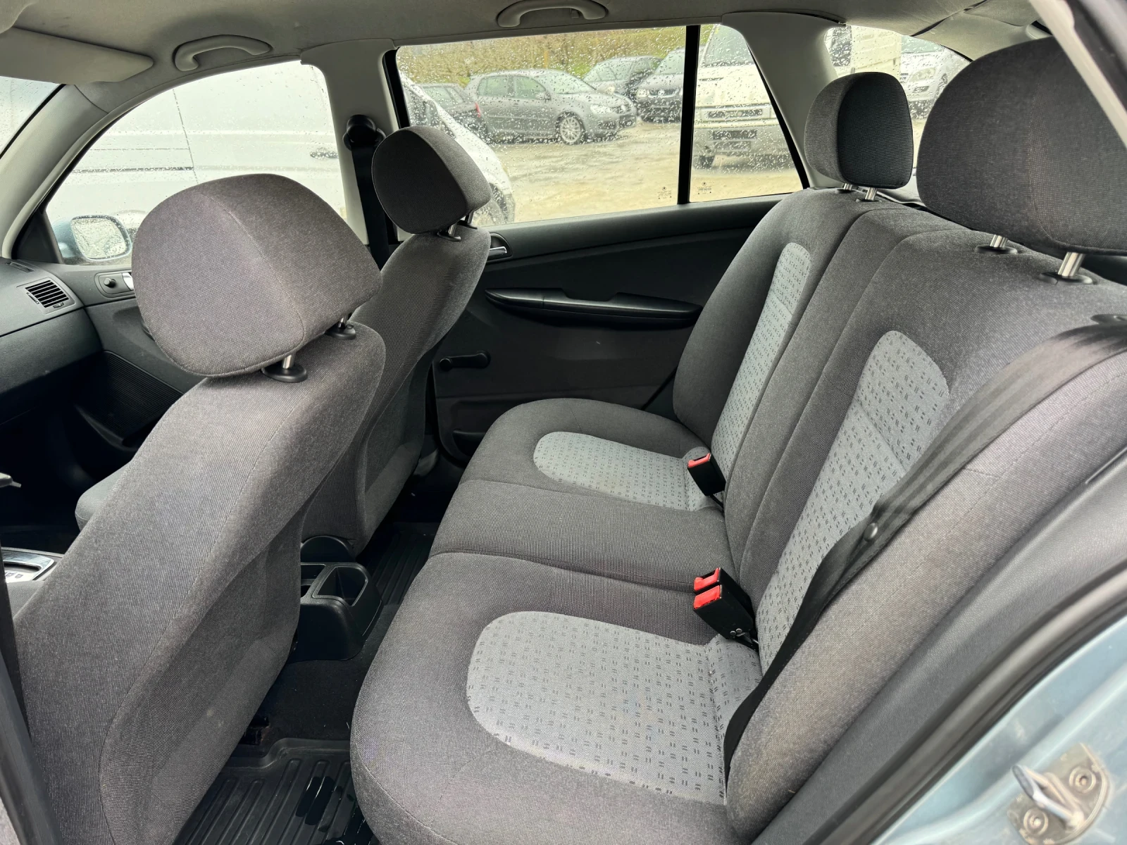 Skoda Fabia 1.4i АВТОМАТИК | Mobile.bg — изображение 15