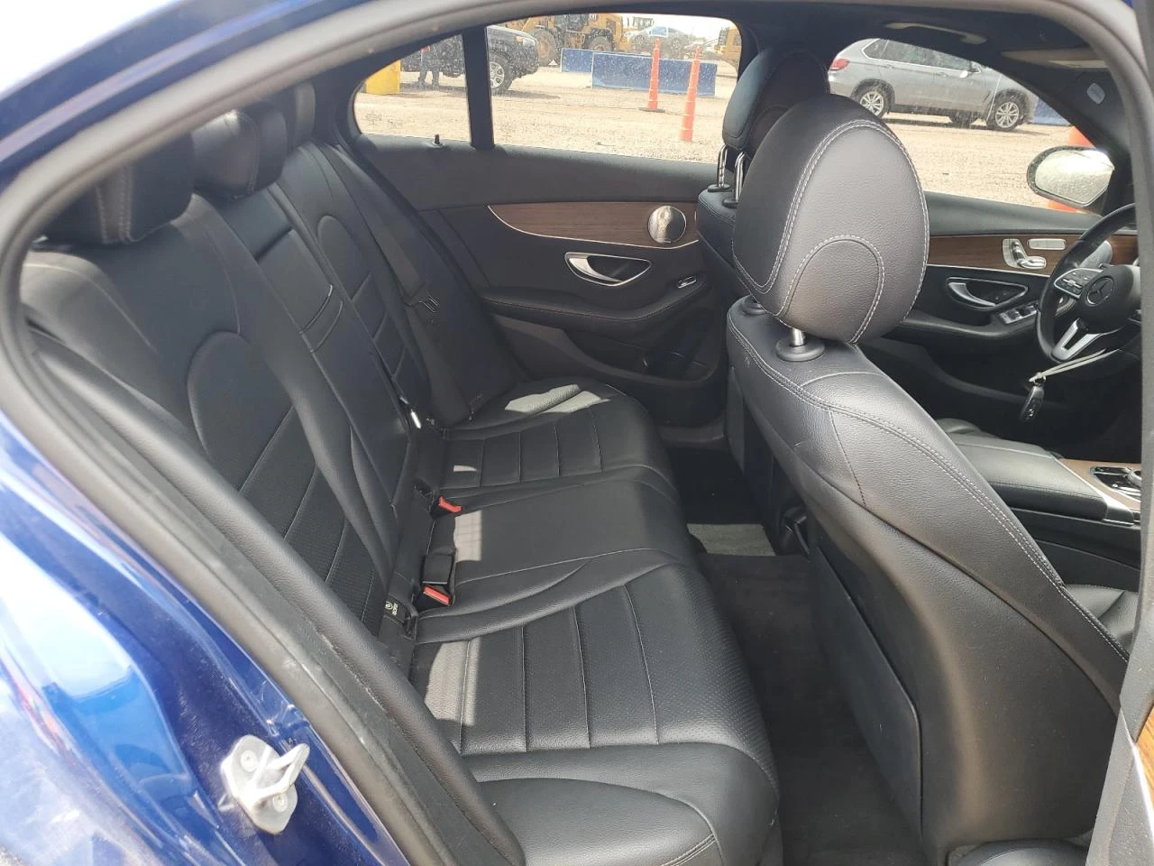 Mercedes-Benz C 300 4MATIC - изображение 9