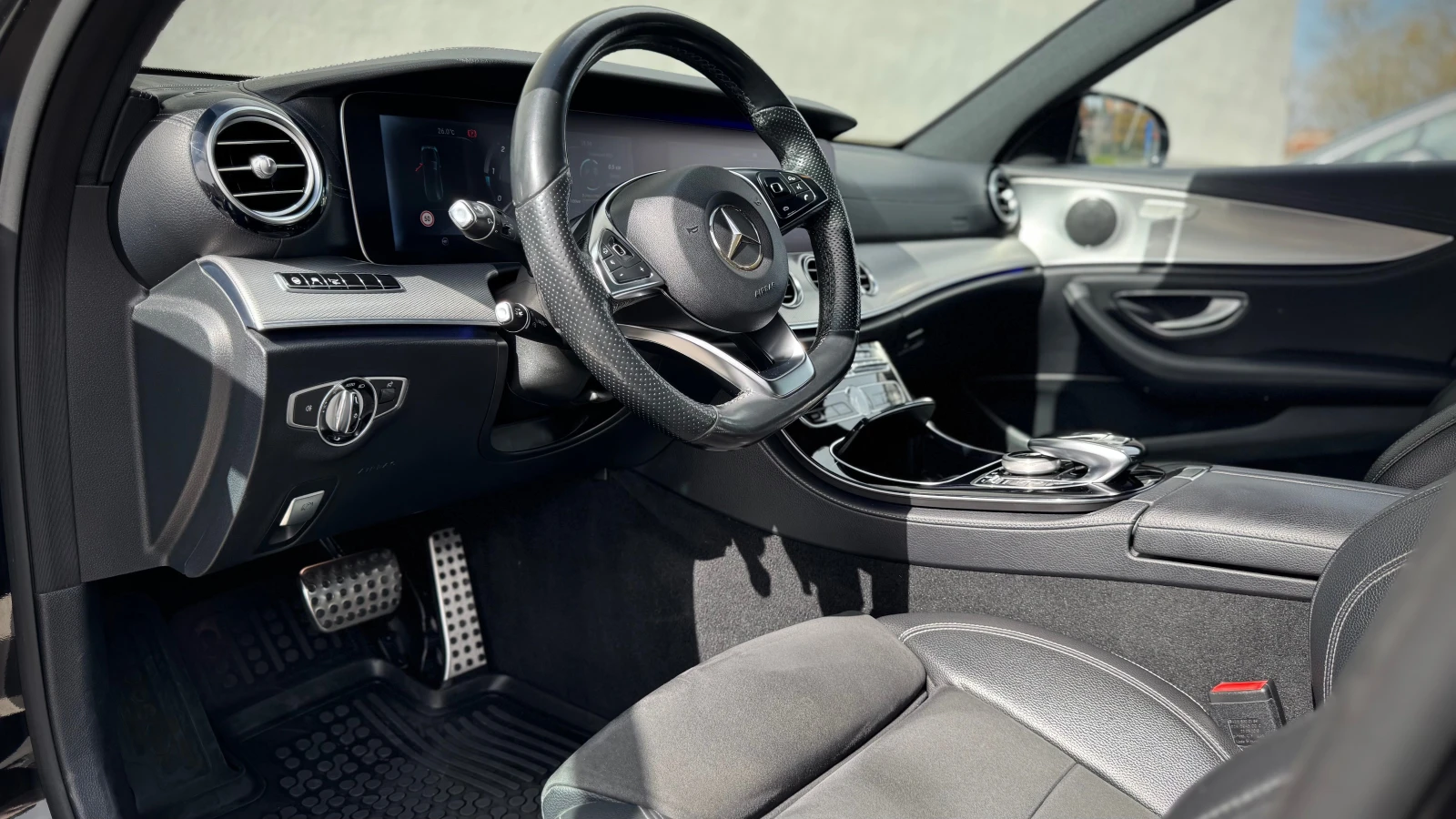Mercedes-Benz E 220 AMG Пакет - изображение 8