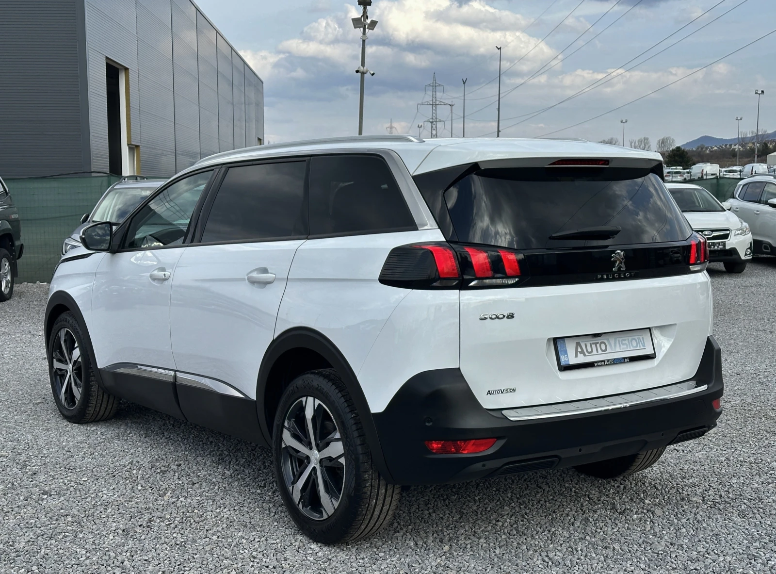 Peugeot 5008 1.6T 180кс.Allure Autom.Navi Carplay Кожа Подгрев, снимка 2 - Автомобили и джипове - 52369614