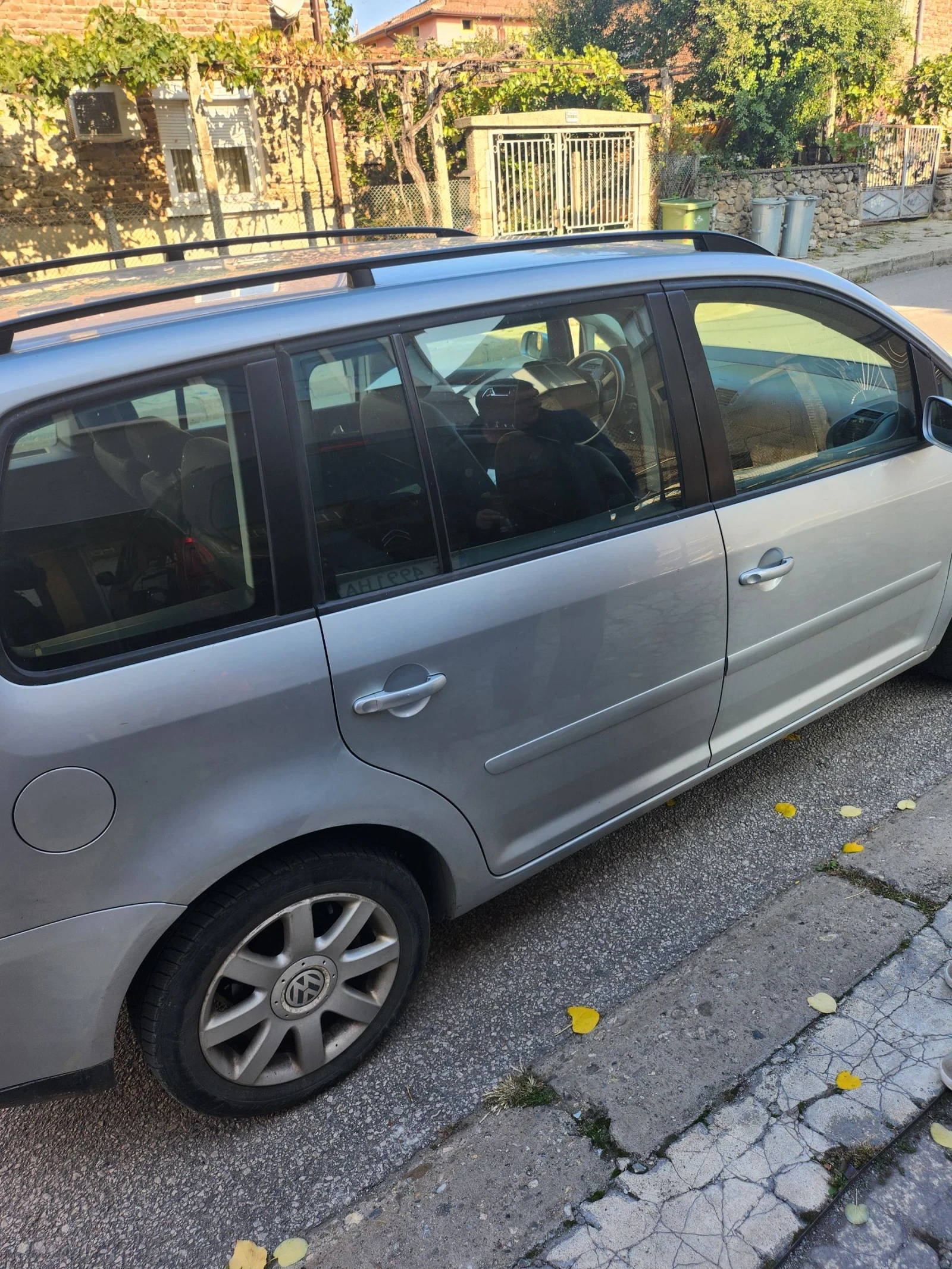 VW Touran  - изображение 5