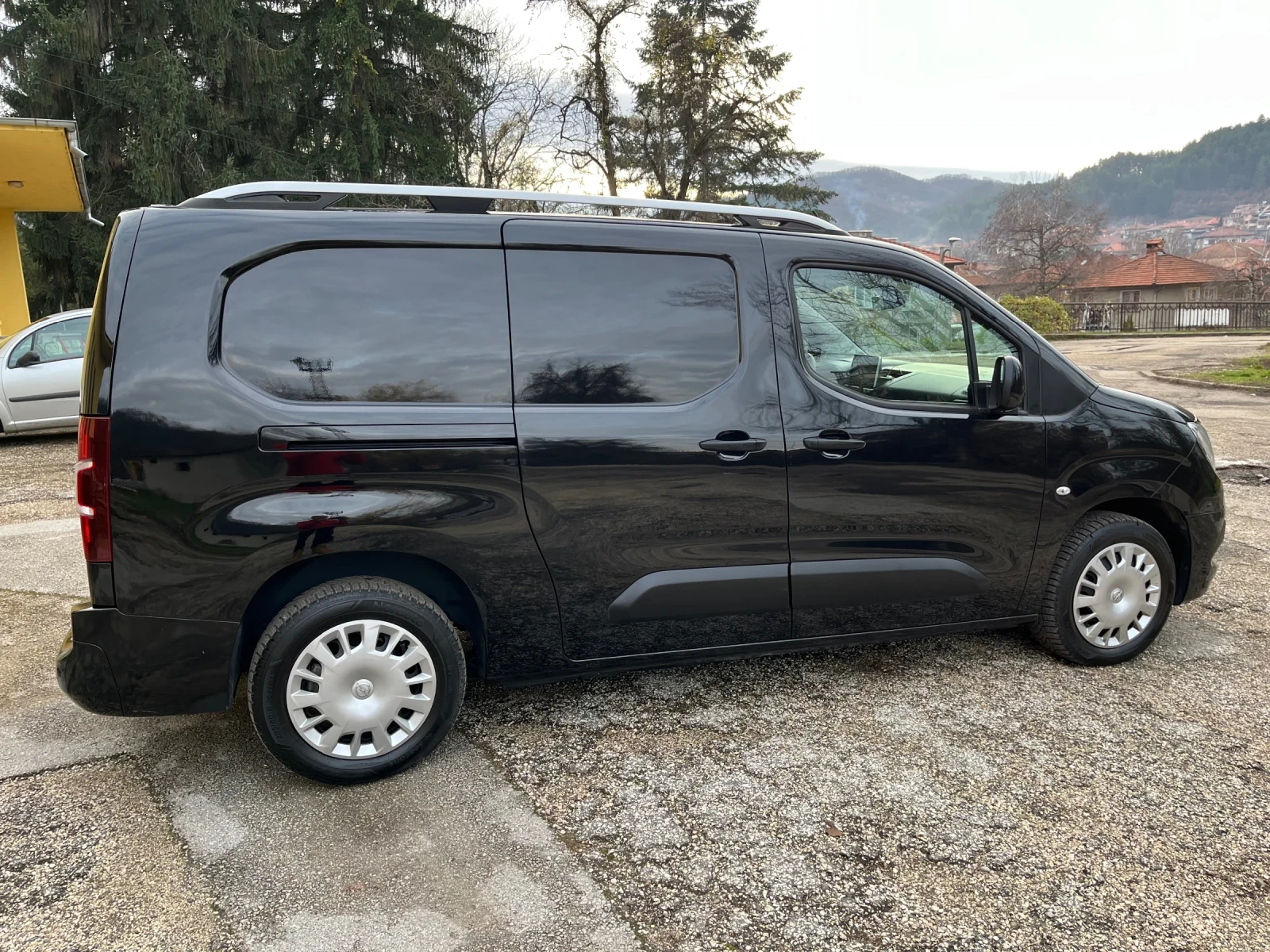 Opel Combo MAXI* NAVI* PDC - изображение 6