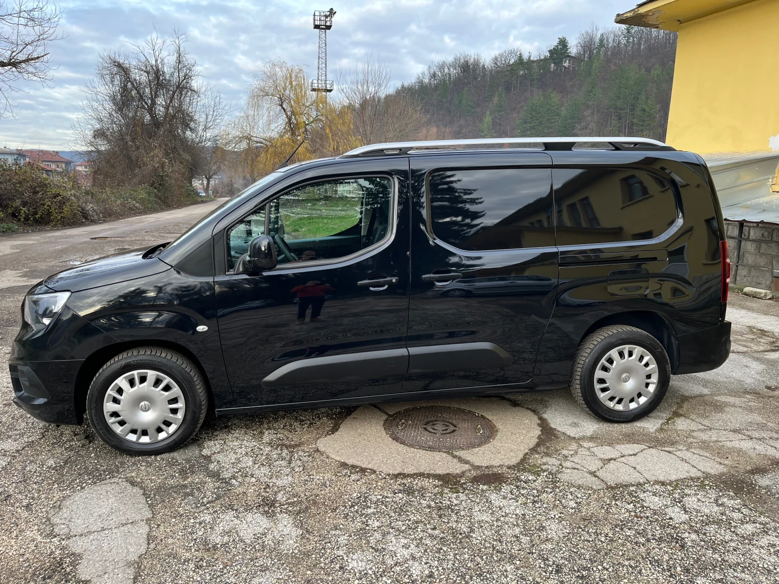 Opel Combo MAXI* NAVI* PDC - изображение 4