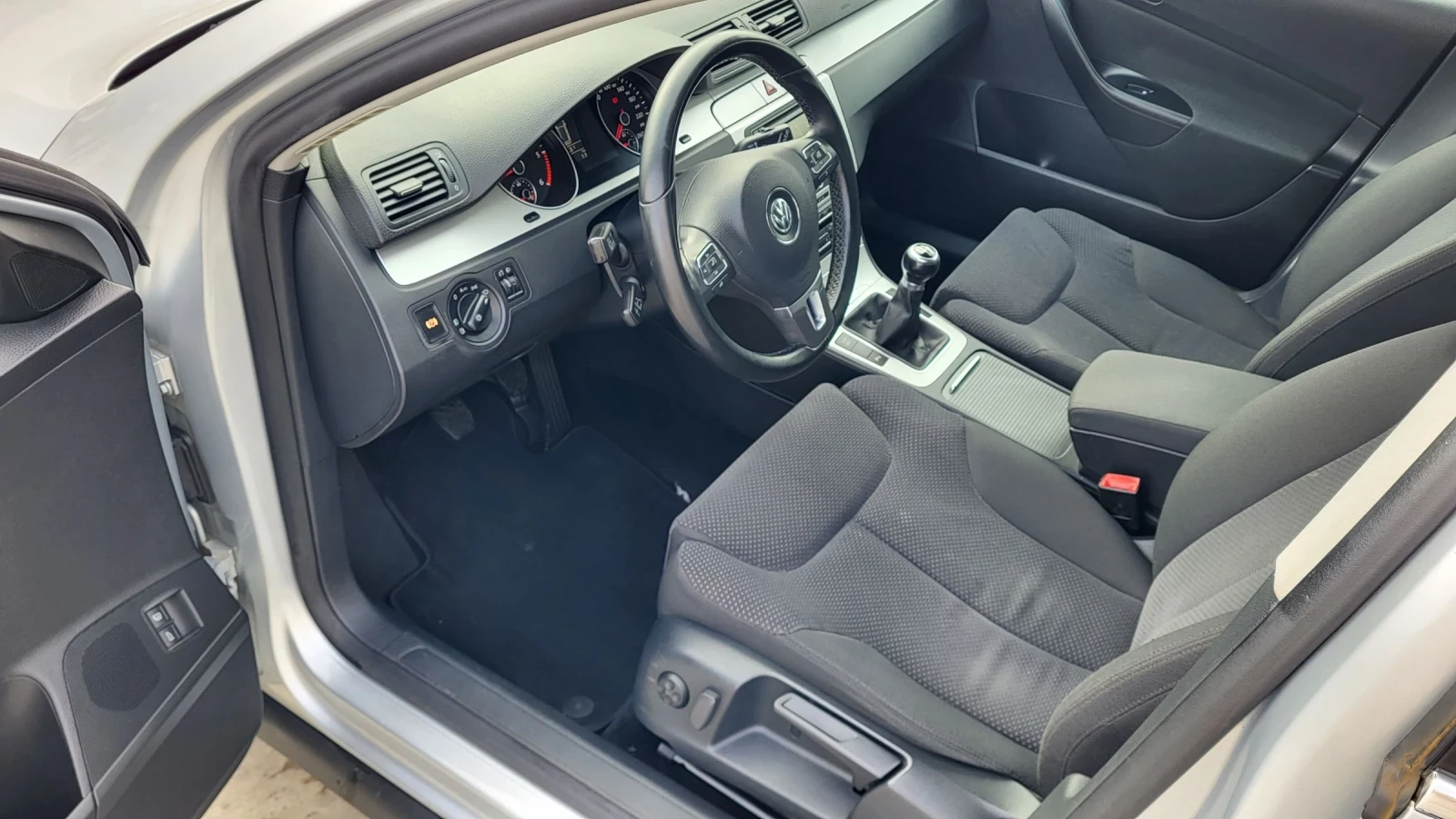 VW Passat 2.0TDI-110 NAVI * EU5* CR | Mobile.bg � ����������� 11