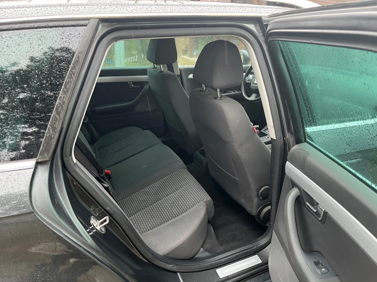 Seat Exeo 1.8i, снимка 9 - Автомобили и джипове - 53866132