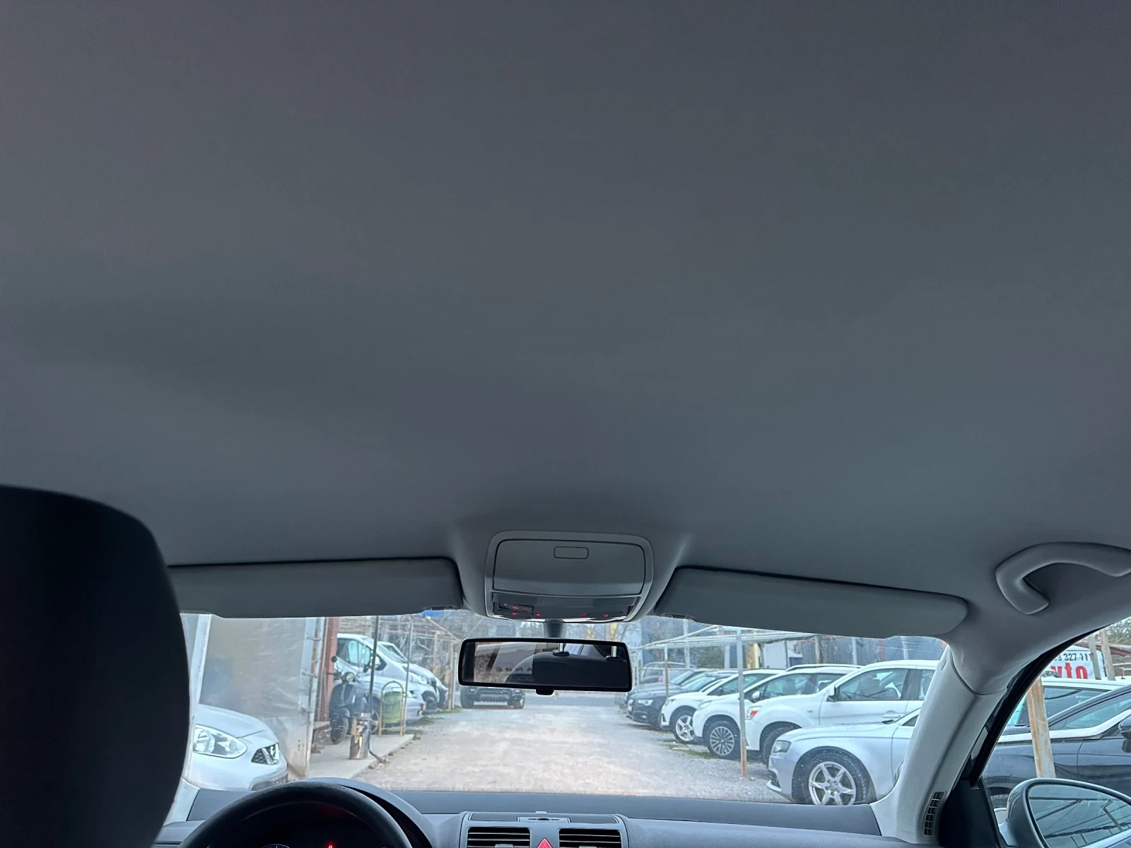 VW Jetta 1.9 TDI-105 k.s.-климатик, снимка 12 - Автомобили и джипове - 53906866