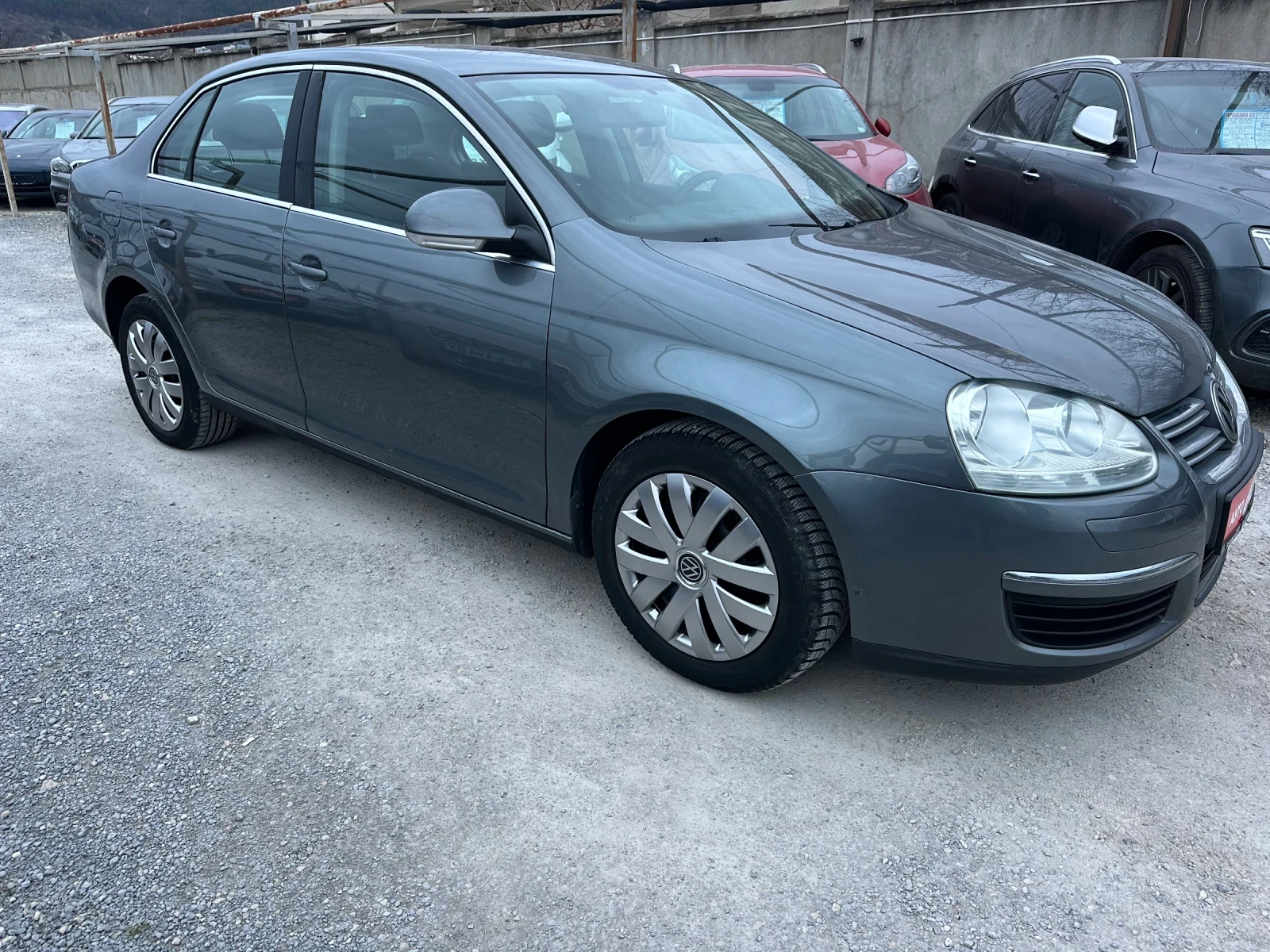 VW Jetta 1.9 TDI-105 k.s.-климатик, снимка 3 - Автомобили и джипове - 53906866