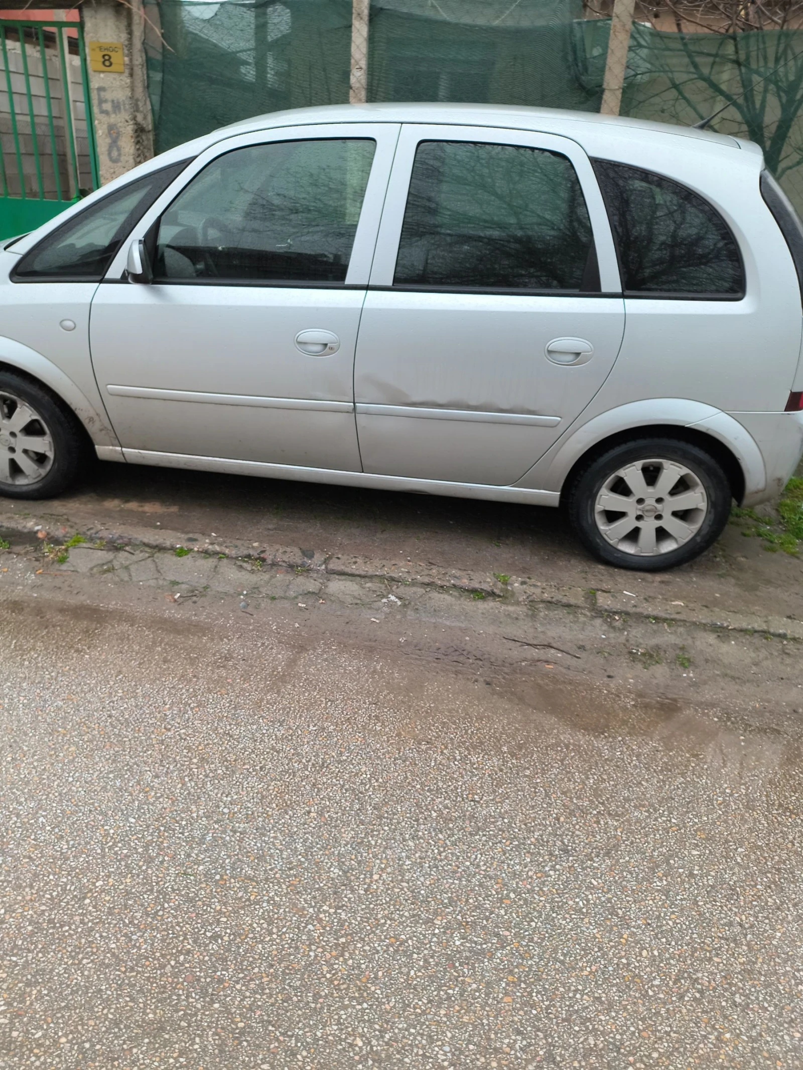 Opel Meriva 1.4i, снимка 3 - Автомобили и джипове - 54057551