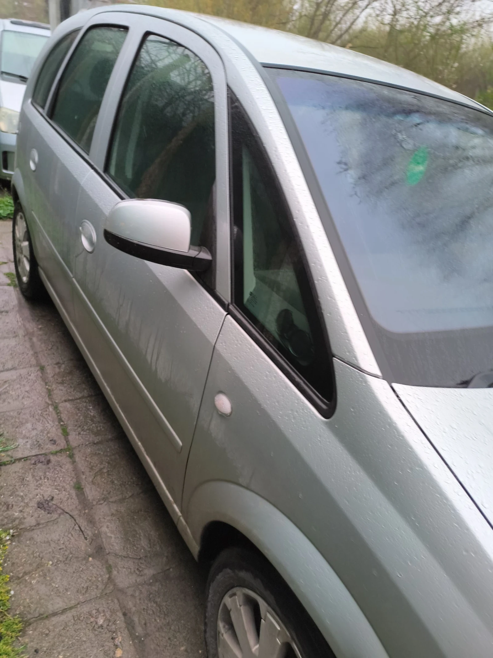 Opel Meriva 1.4i, снимка 4 - Автомобили и джипове - 54057551