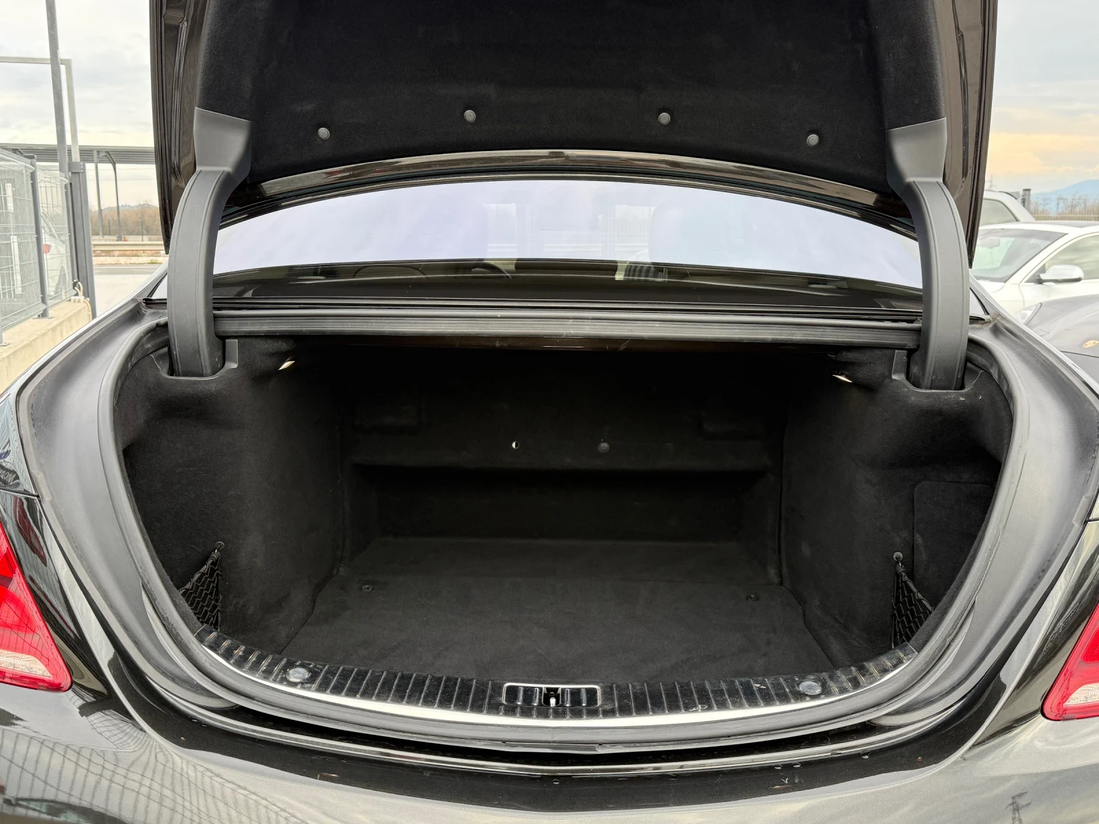 Mercedes-Benz S 500 L* 2016г* 6.3AMG* 207.000KM* Сервизна История* FUL, снимка 11 - Автомобили и джипове - 54059772