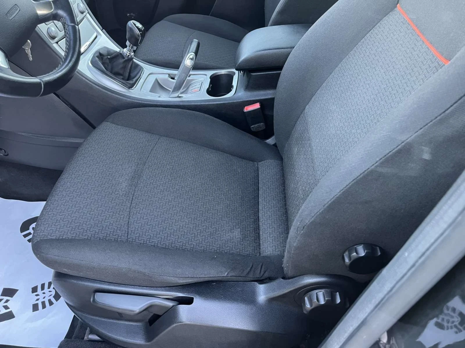 Ford Galaxy 2.0, снимка 14 - Автомобили и джипове - 54139049