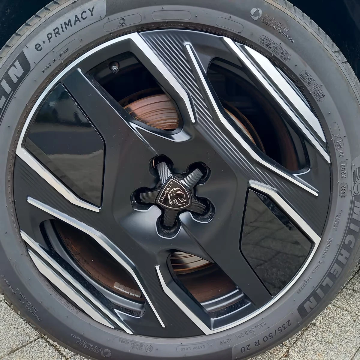 Peugeot 3008 GT/210HP/FIRST-EDITION/NAVI/360/PANO/KLESS/391z, снимка 3 - Автомобили и джипове - 54427949