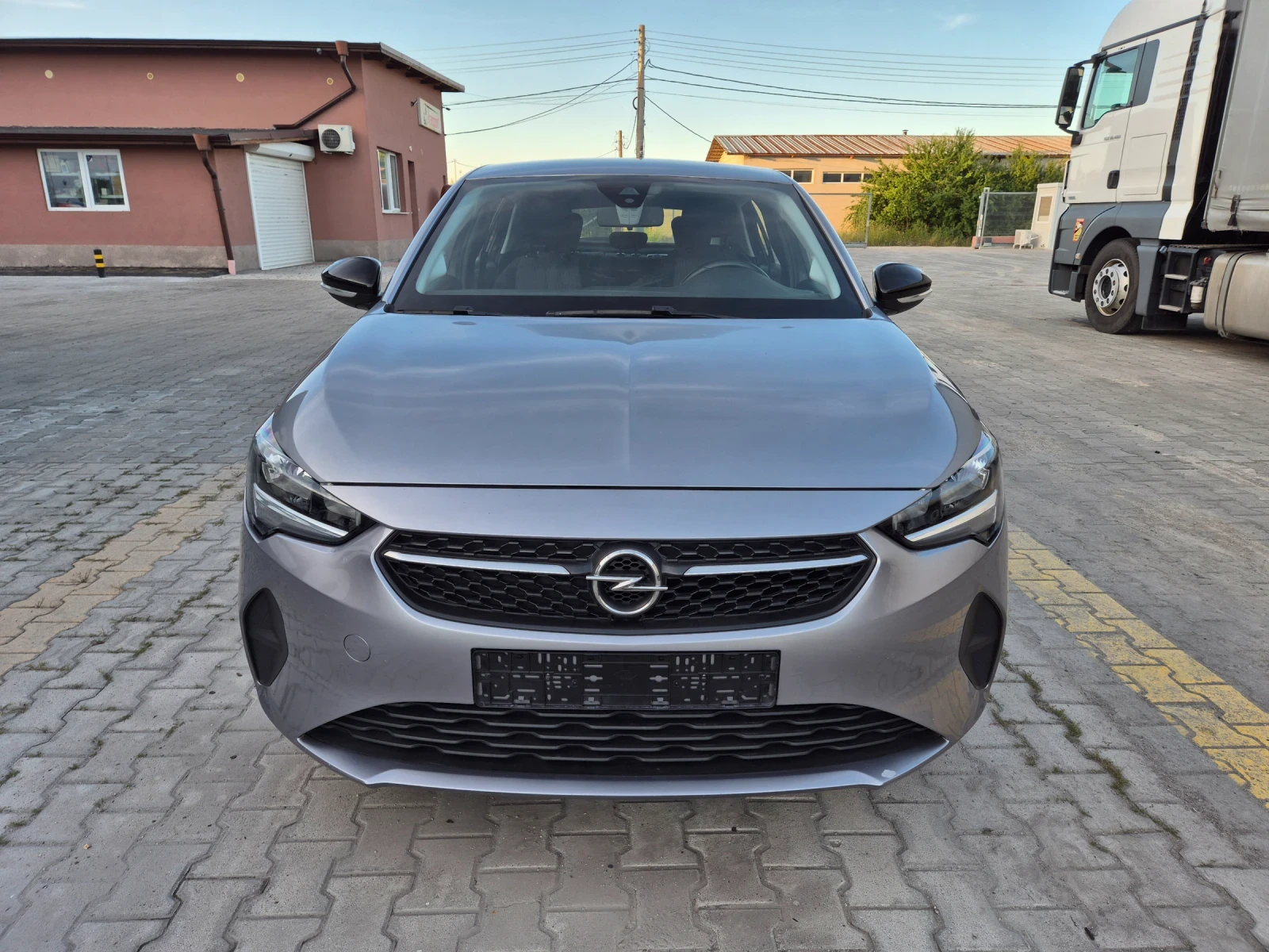Opel Corsa 1.2 Бензин 75к.с., снимка 6 - Автомобили и джипове - 54904913