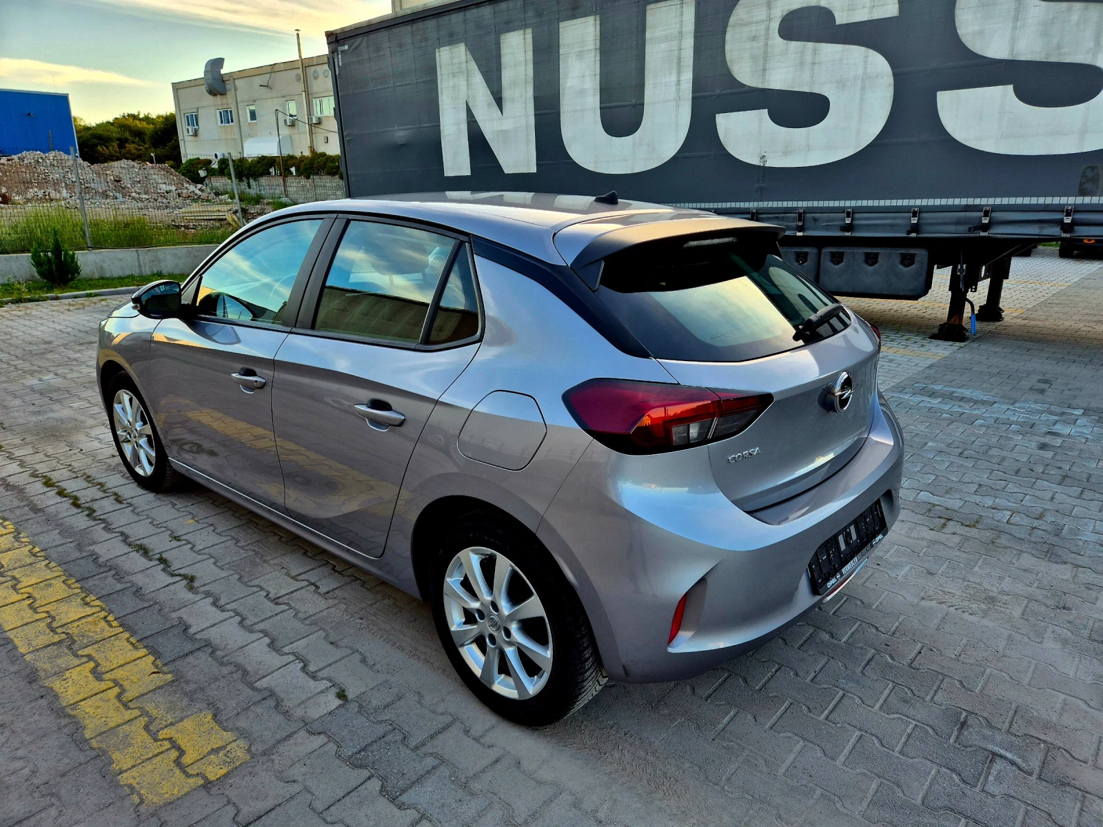 Opel Corsa 1.2 Бензин 75к.с., снимка 2 - Автомобили и джипове - 54904913