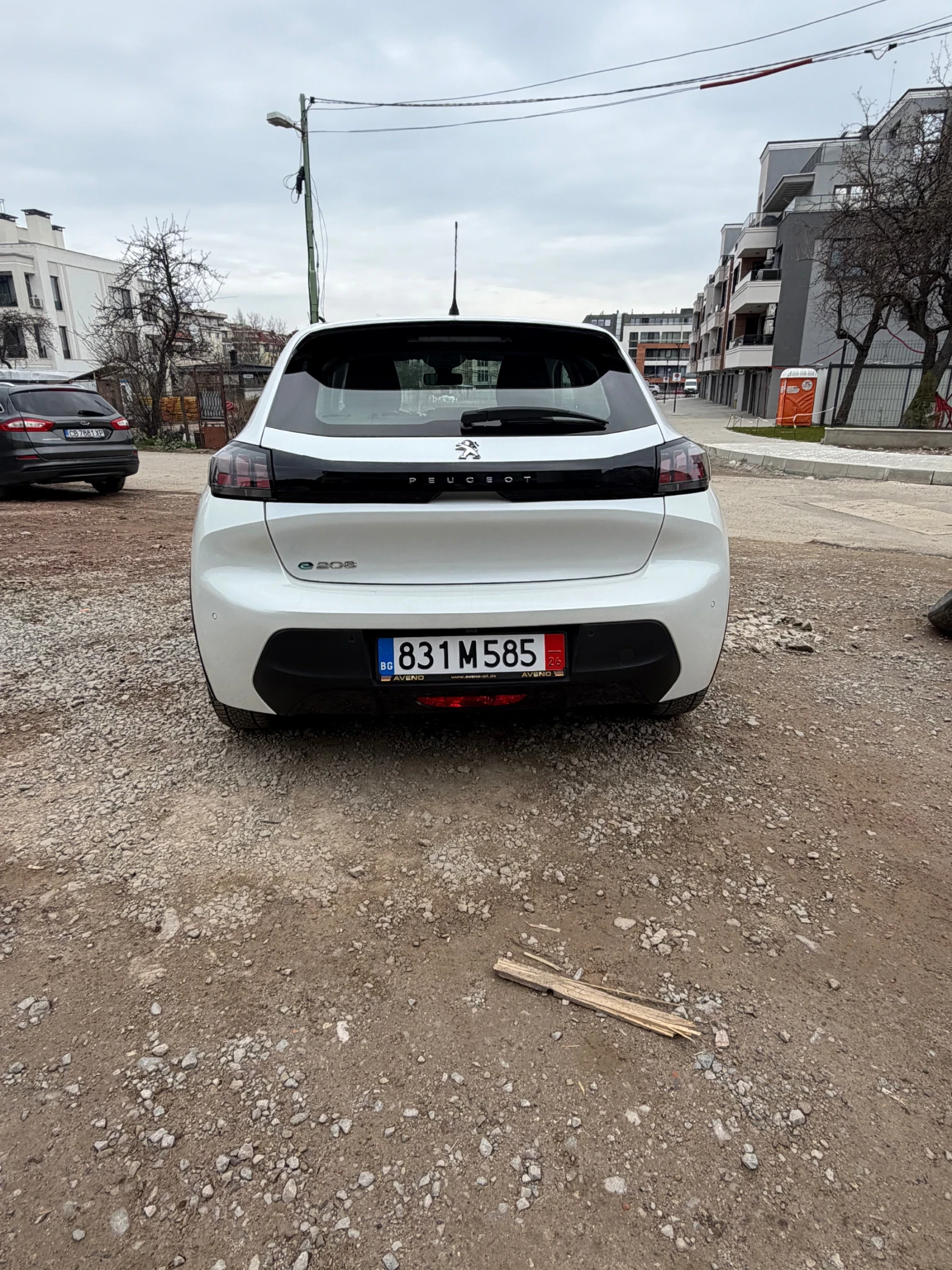 Peugeot 208 E-208, снимка 2 - Автомобили и джипове - 55012764
