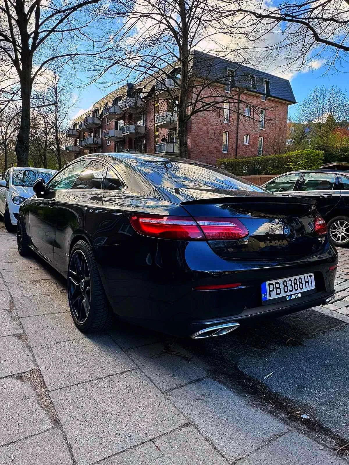 Mercedes-Benz E 220 E 220, снимка 4 - Автомобили и джипове - 55290941