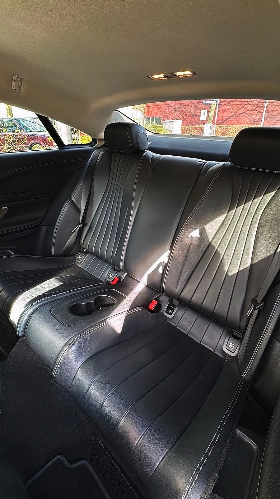 Mercedes-Benz E 220 E 220, снимка 10 - Автомобили и джипове - 55290941