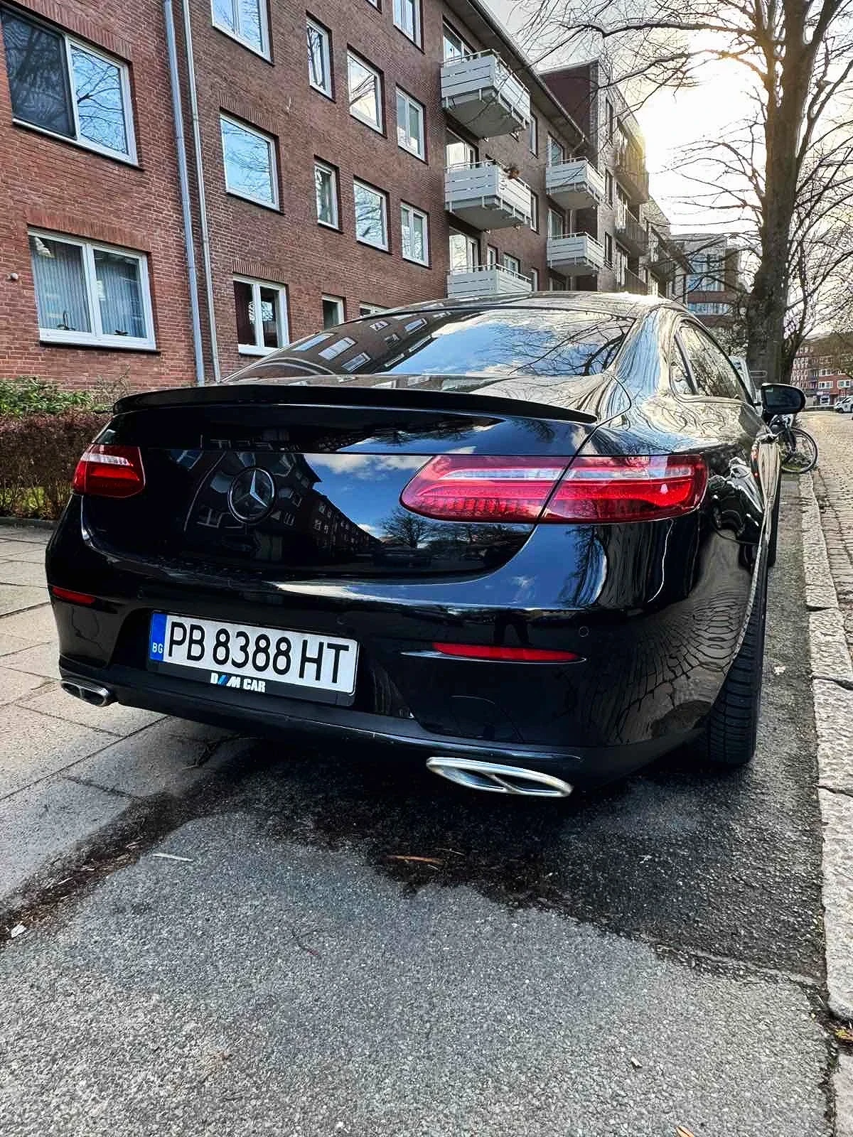 Mercedes-Benz E 220 E 220, снимка 3 - Автомобили и джипове - 55290941