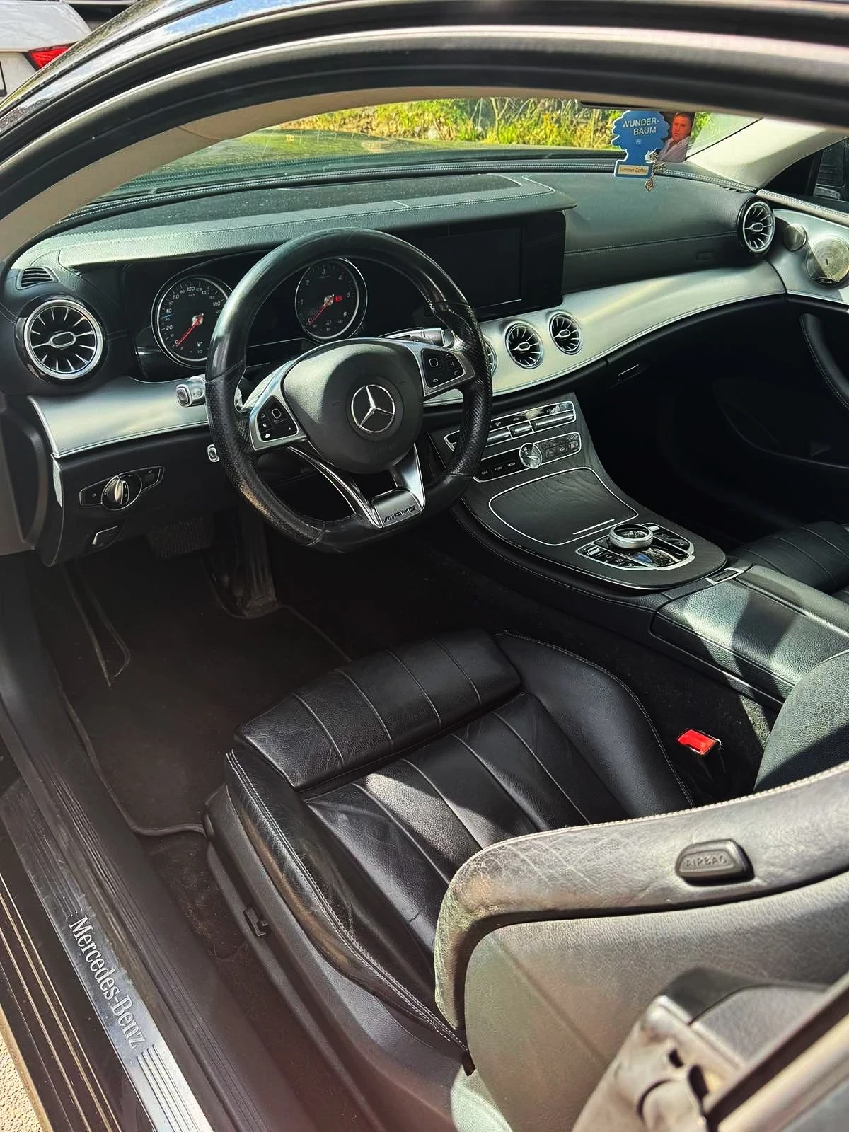 Mercedes-Benz E 220 E 220, снимка 7 - Автомобили и джипове - 55290941