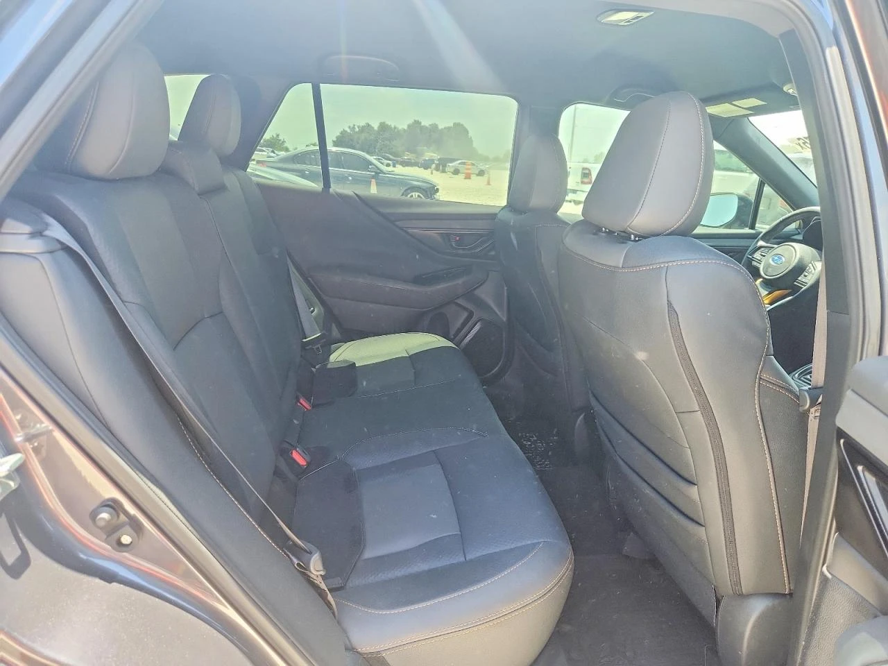 Subaru Outback WILDERNESS* 4x4* ПОДГРЕВ* НАВИ* КОЖА* KEYLESS* , снимка 11 - Автомобили и джипове - 55692105