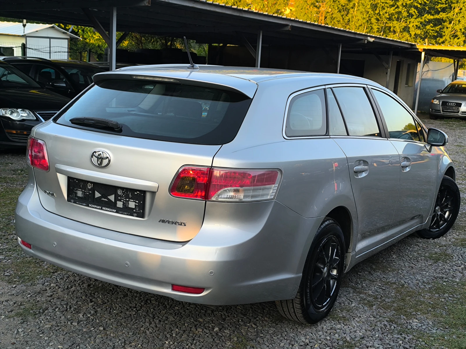 Toyota Avensis FACE LIFT-2.0D4D-126кс-6 скорости-КЛИМАТРОНИК-, снимка 3 - Автомобили и джипове - 55750777