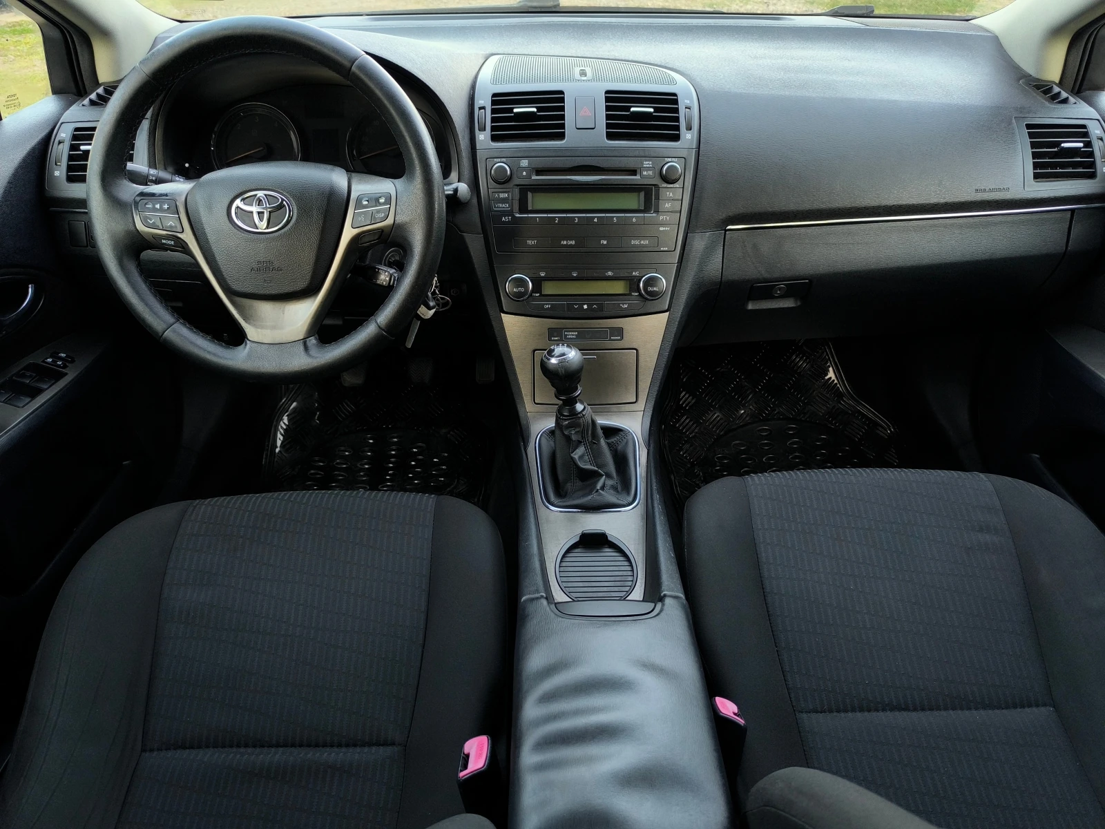 Toyota Avensis FACE LIFT-2.0D4D-126кс-6 скорости-КЛИМАТРОНИК-, снимка 13 - Автомобили и джипове - 55750777