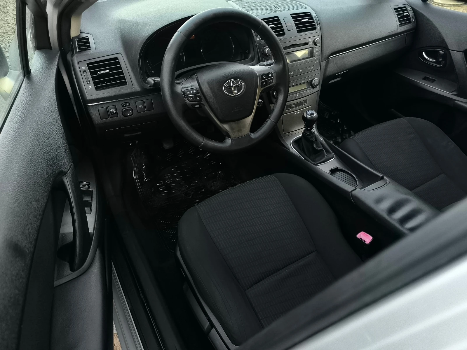 Toyota Avensis FACE LIFT-2.0D4D-126кс-6 скорости-КЛИМАТРОНИК-, снимка 10 - Автомобили и джипове - 55750777