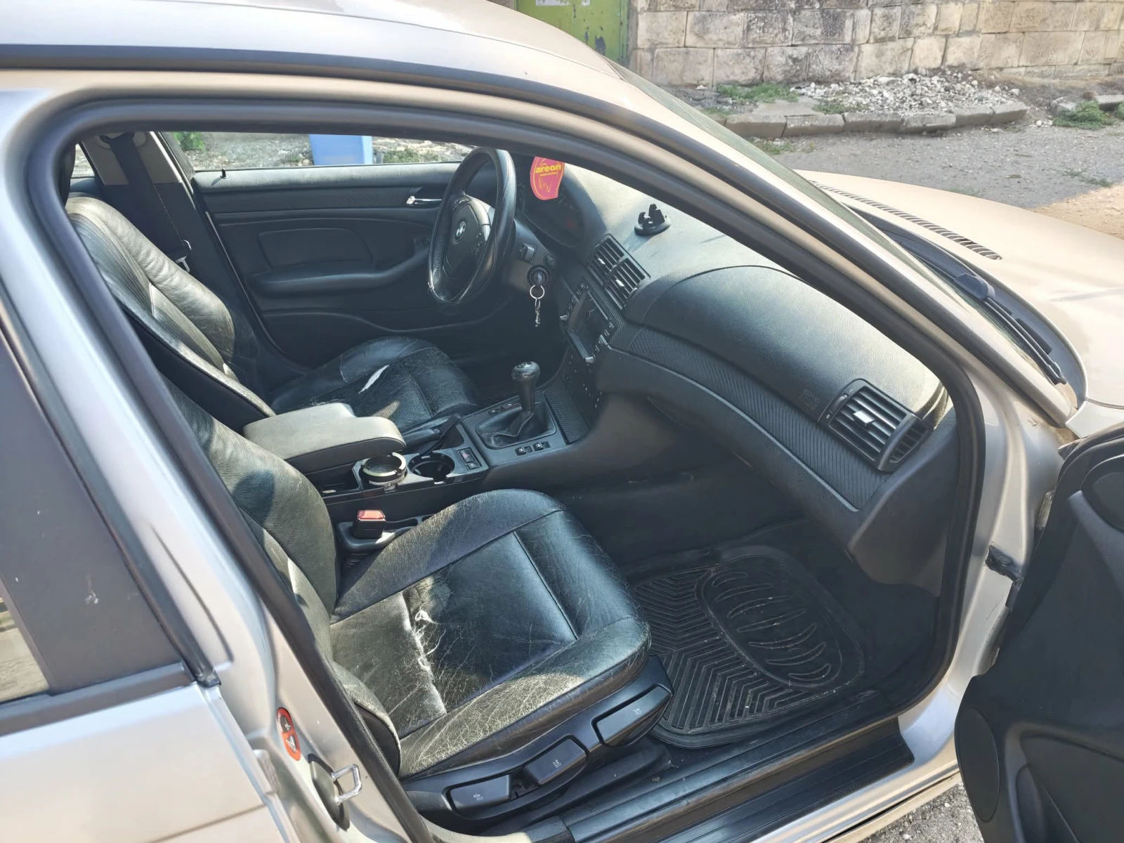 BMW 320 E46, снимка 2 - Автомобили и джипове - 56029604