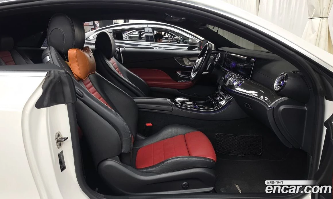 Mercedes-Benz E 400 E400 4MATIC Coupe, снимка 11 - Автомобили и джипове - 56152013