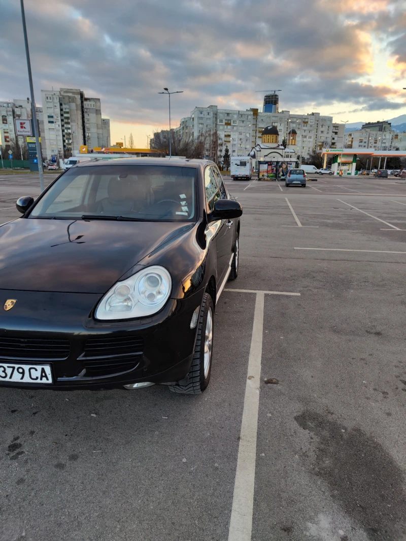 Porsche Cayenne, снимка 9 - Автомобили и джипове - 48550392