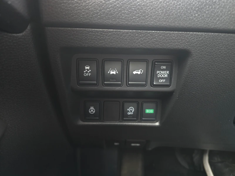 Nissan X-trail 2.0 dCi X-Tronic, снимка 11 - Автомобили и джипове - 52482708