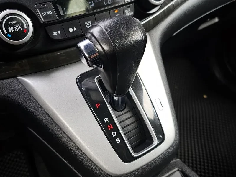 Honda Cr-v 4Wd Ex-L 4Th Generation, снимка 9 - Автомобили и джипове - 56000092