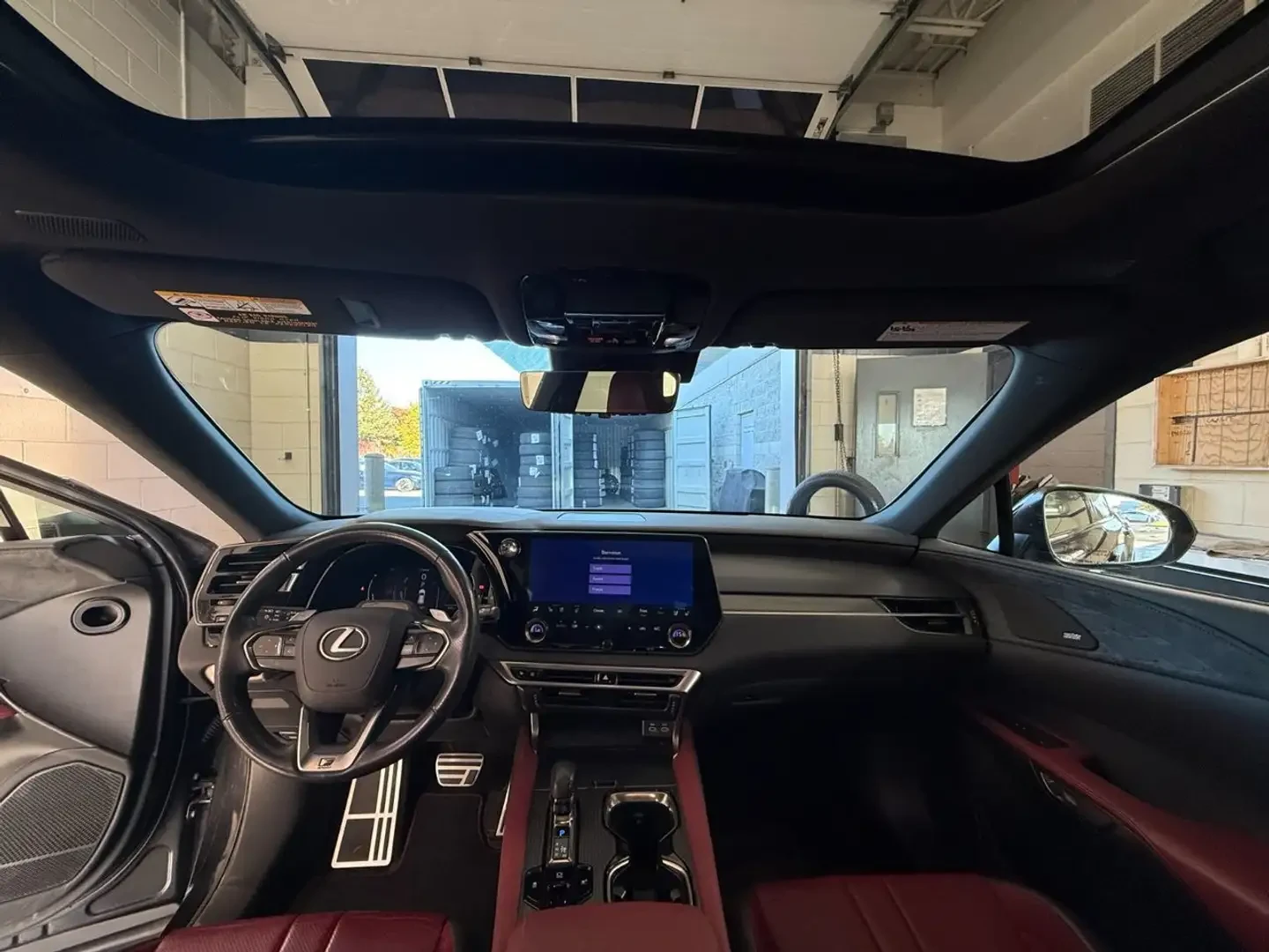 Lexus RX 500h F-SPORT/KEYLESS/LANE ASSIST/ПОДГРЕВ/ОБДУХВАНЕ - изображение 8