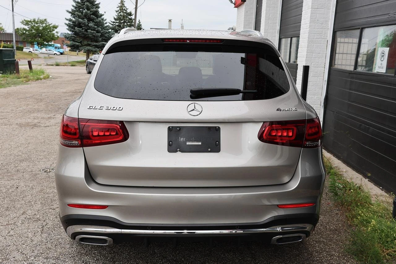 Mercedes-Benz GLC 300 4MATIC AMGPKG | PANO | NAVI | 360CAMERA, снимка 4 - Автомобили и джипове - 54649838