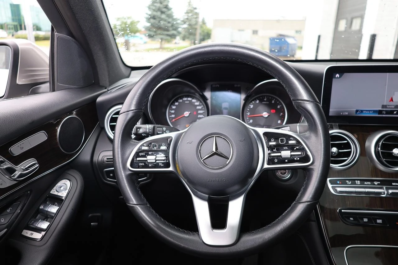 Mercedes-Benz GLC 300 4MATIC AMGPKG | PANO | NAVI | 360CAMERA, снимка 11 - Автомобили и джипове - 54649838