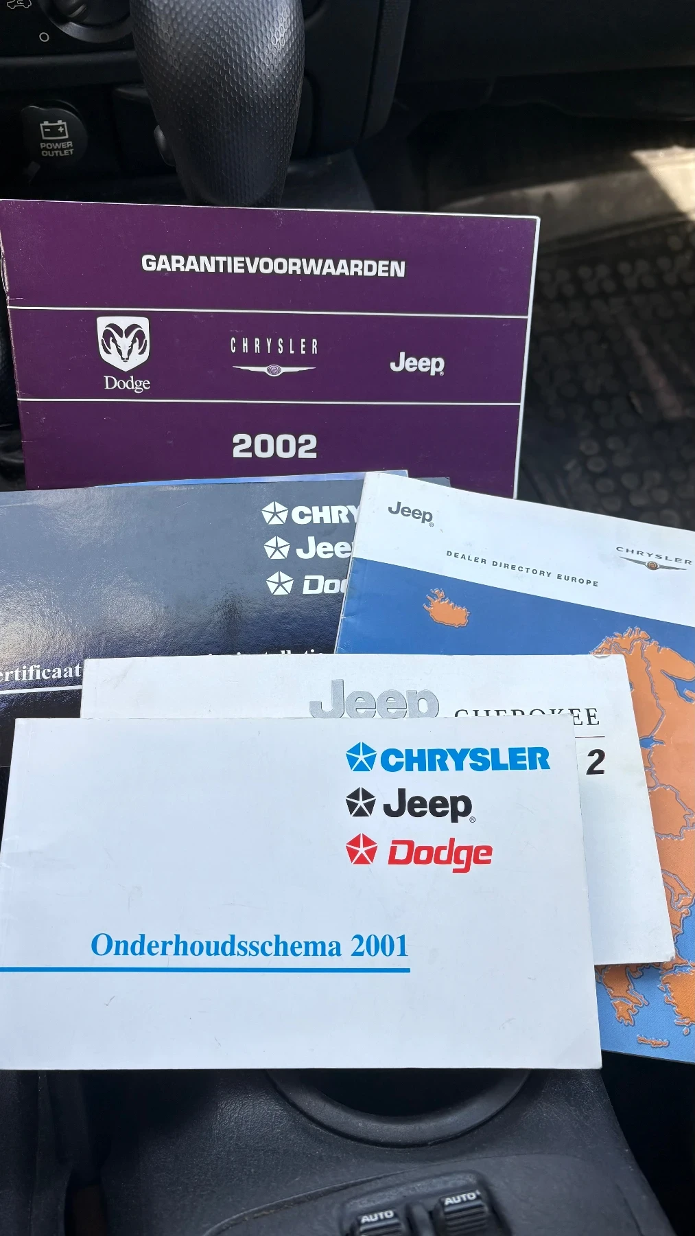 Jeep Cherokee 3.7, снимка 11 - Автомобили и джипове - 54787110