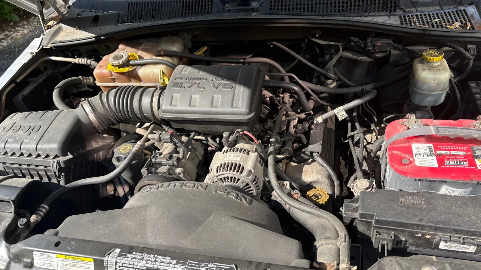 Jeep Cherokee 3.7, снимка 10 - Автомобили и джипове - 54787110